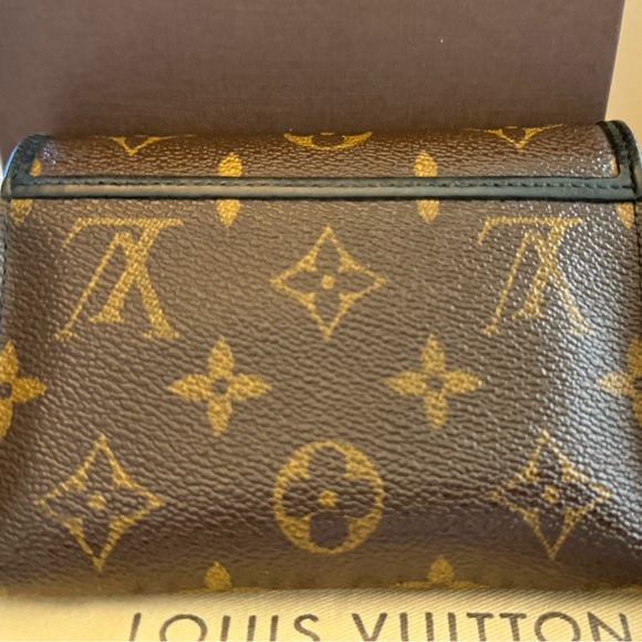 🔥AUTHENTIC LOUIS VUITTON BROWN TRI-FOLD CANVAS COMPACT WALLET W/SILVER CHAIN - Picture 11 of 16